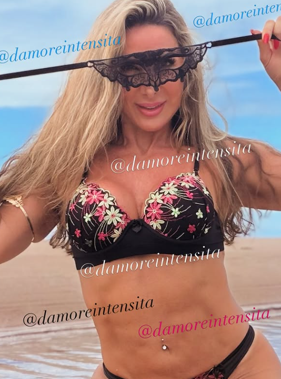 Nova coleção de moda íntima chegando.